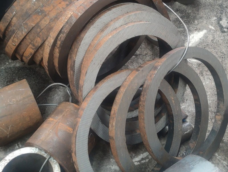 炉霍42CrMo无缝钢管切割